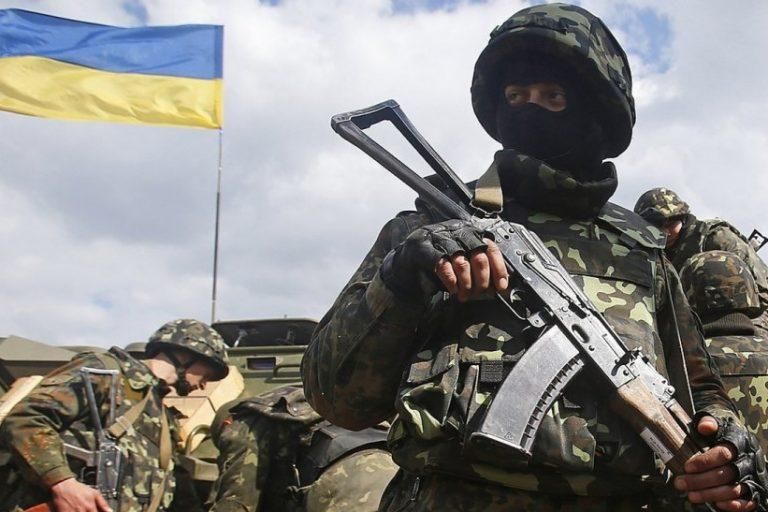 На Донбассе ранены трое украинских защитников, – штаб ООС На Донбассе ранены трое украинских защитников, – штаб ООС