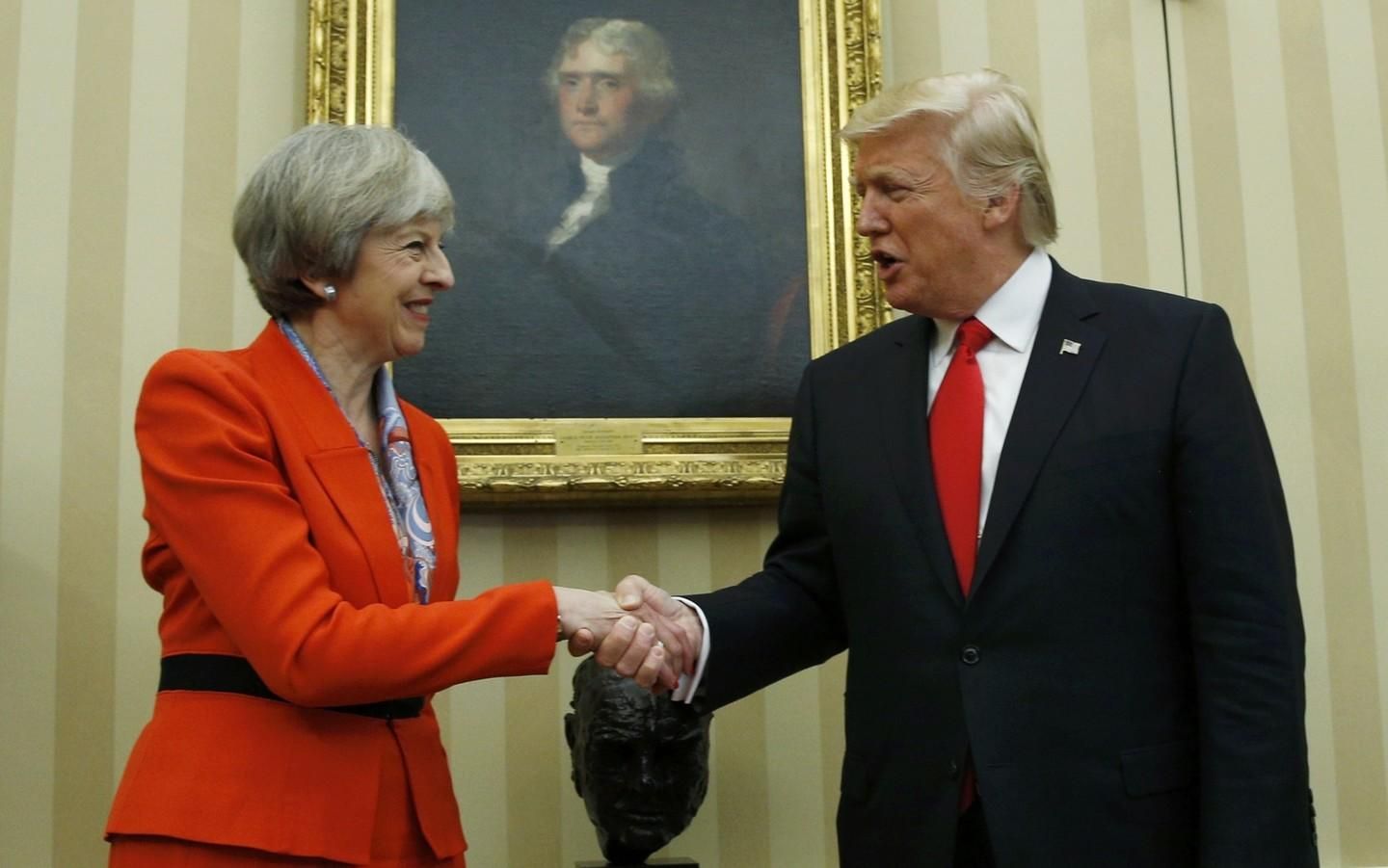 Трамп розкритикував план Терези Мей щодо Brexit Трамп розкритикував план Терези Мей щодо Brexit