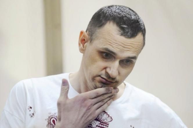 Мати Олега Сенцова попросила Путіна про помилування сина Мати Олега Сенцова попросила Путіна про помилування сина