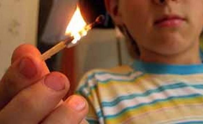 У жахливій пожежі на Прикарпатті загинули двоє маленьких хлопчиків: фото з місця інциденту У жахливій пожежі на Прикарпатті загинули двоє маленьких хлопчиків: фото з місця інциденту