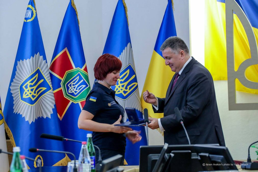 Сколько женщин служат в МВД: Аваков назвал цифру Сколько женщин служат в МВД: Аваков назвал цифру