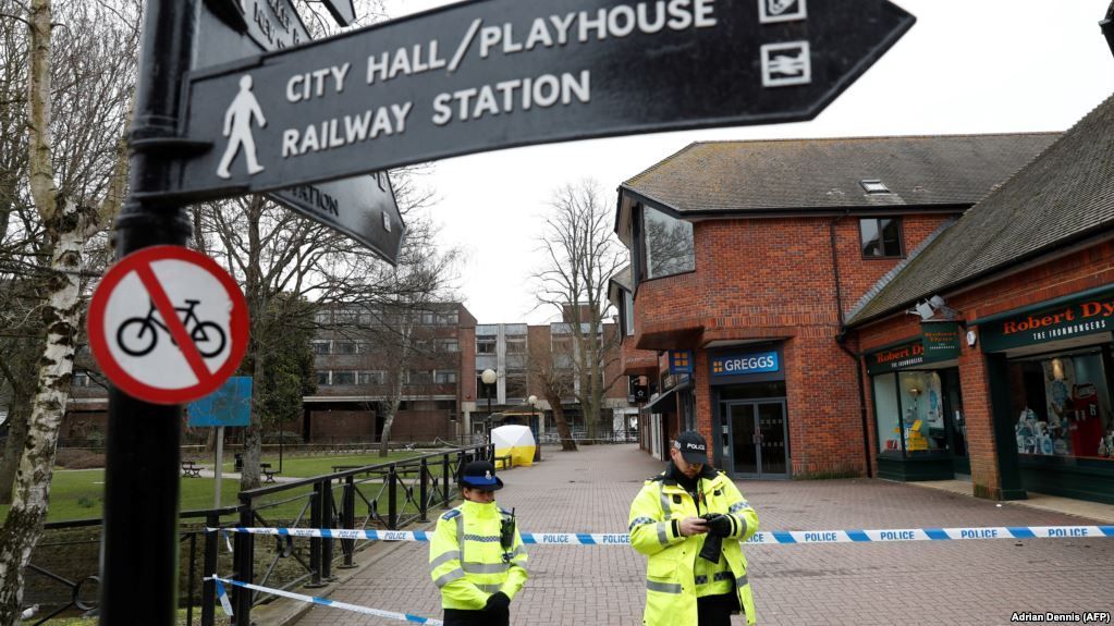 Полиция собрала более 400 доказательств действия "Новичка" в Солсбери Полиция собрала более 400 доказательств действия "Новичка" в Солсбери