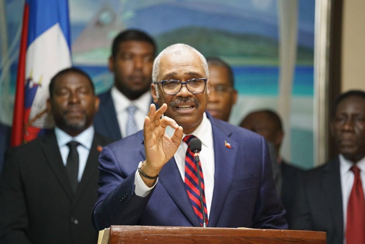 Прем'єр-міністр Гаїті подав у відставку внаслідок підвищення цін на пальне