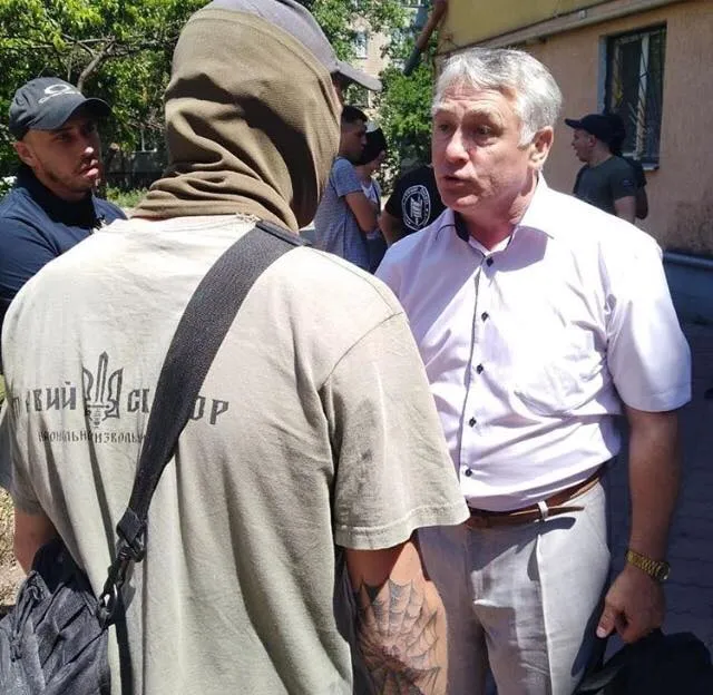 Правий сектор, Кривий Ріг, зеленка, Комуністична партія, комуністи, Дніпропетровщина Правий сектор, Кривий Ріг, зеленка, Комуністична партія, комуністи, Дніпропетровщина