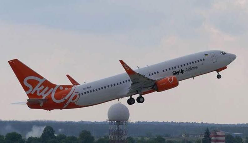 Аеропорт "Львів" повідомив про затримку двох рейсів авіакомпанії SkyUp