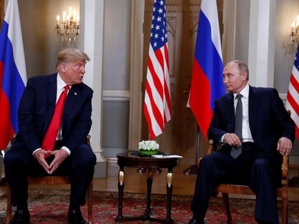 Трамп обмовився про "цікаву ідею" від Путіна щодо втручань Росії у вибори в США Трамп обмовився про "цікаву ідею" від Путіна щодо втручань Росії у вибори в США