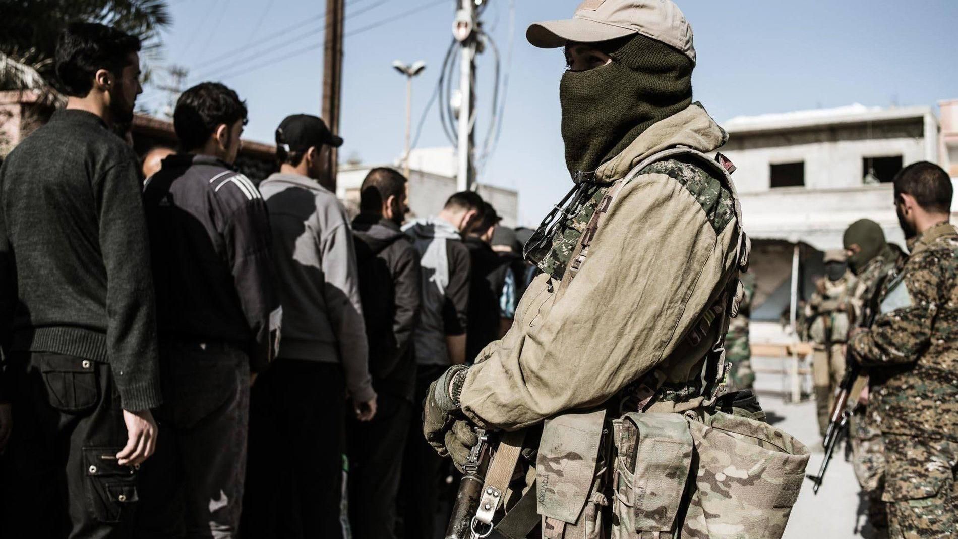 Российских журналистов в ЦАР могли убить наемники ЧВК "Вагнера" Российских журналистов в ЦАР могли убить наемники ЧВК "Вагнера"