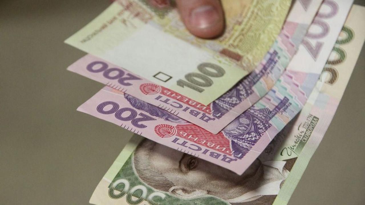 Благотворительность депутатов: кто и кому жертвует зарплату Благотворительность депутатов: кто и кому жертвует зарплату