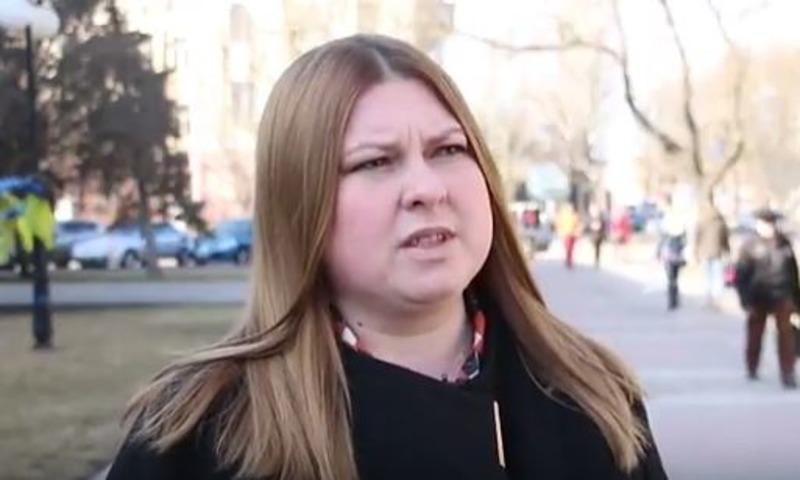 Екатерину Гандзюк самолетом доставили в Киевский ожоговый центр Екатерину Гандзюк самолетом доставили в Киевский ожоговый центр