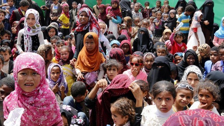 Папа Римский передал йеменским беженцам денежную помощь Папа Римский передал йеменским беженцам денежную помощь