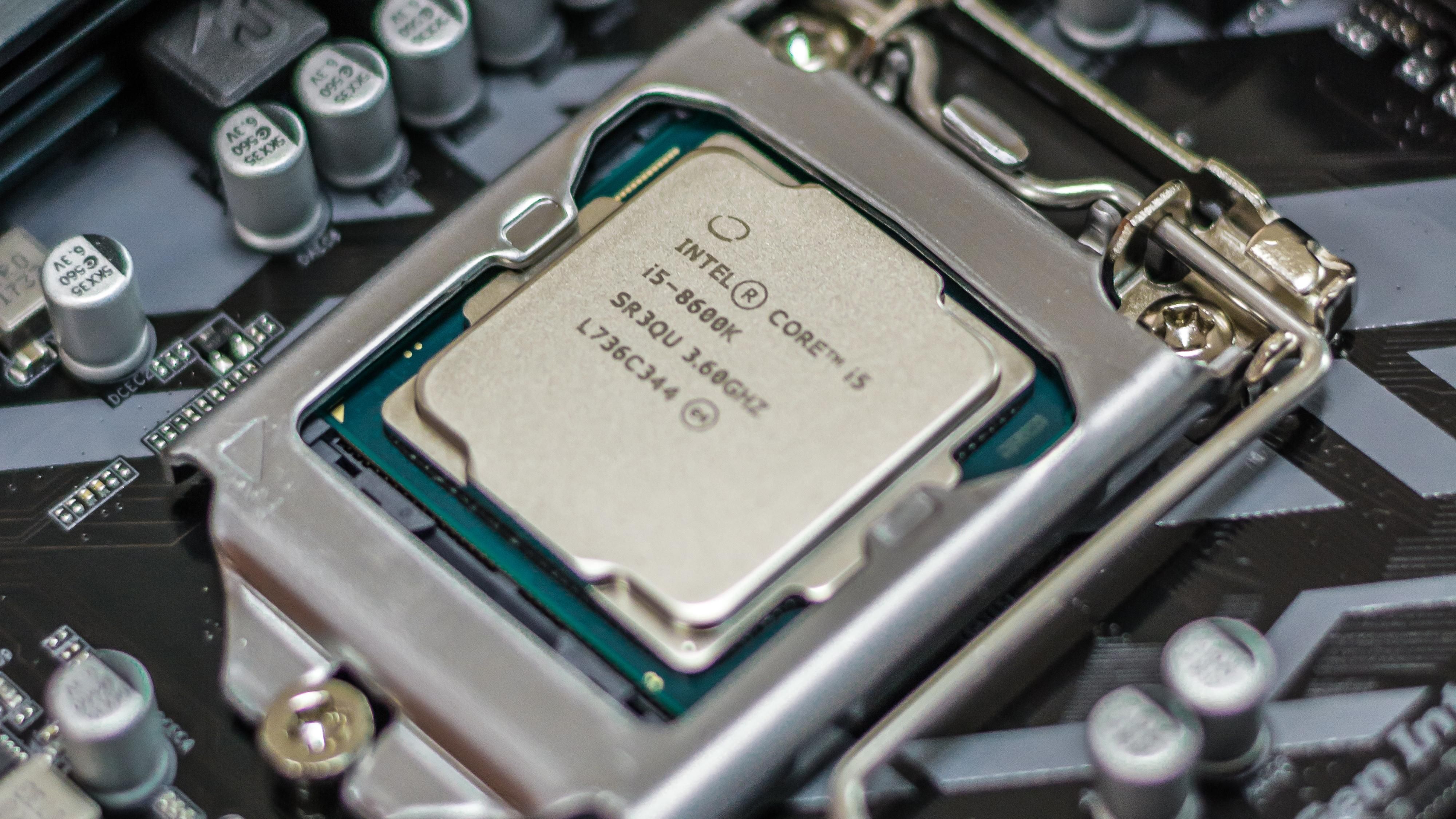 Процессоры Intel - дата выхода 28-ядерного процессора