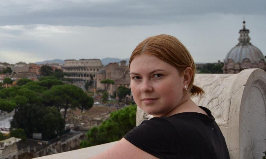 Поліція надала охорону радниці мера Херсона Гандзюк, яку облили кислотою Поліція надала охорону радниці мера Херсона Гандзюк, яку облили кислотою