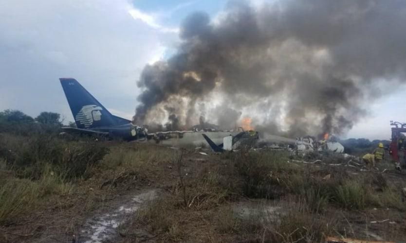 Авіакатастрофа у Мексиці: в мережі з'явилось відео з салону пасажирського літака