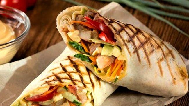 Журналісти провели рейд кіосками з шаурмою у Києві: результати перевірки Журналісти провели рейд кіосками з шаурмою у Києві: результати перевірки