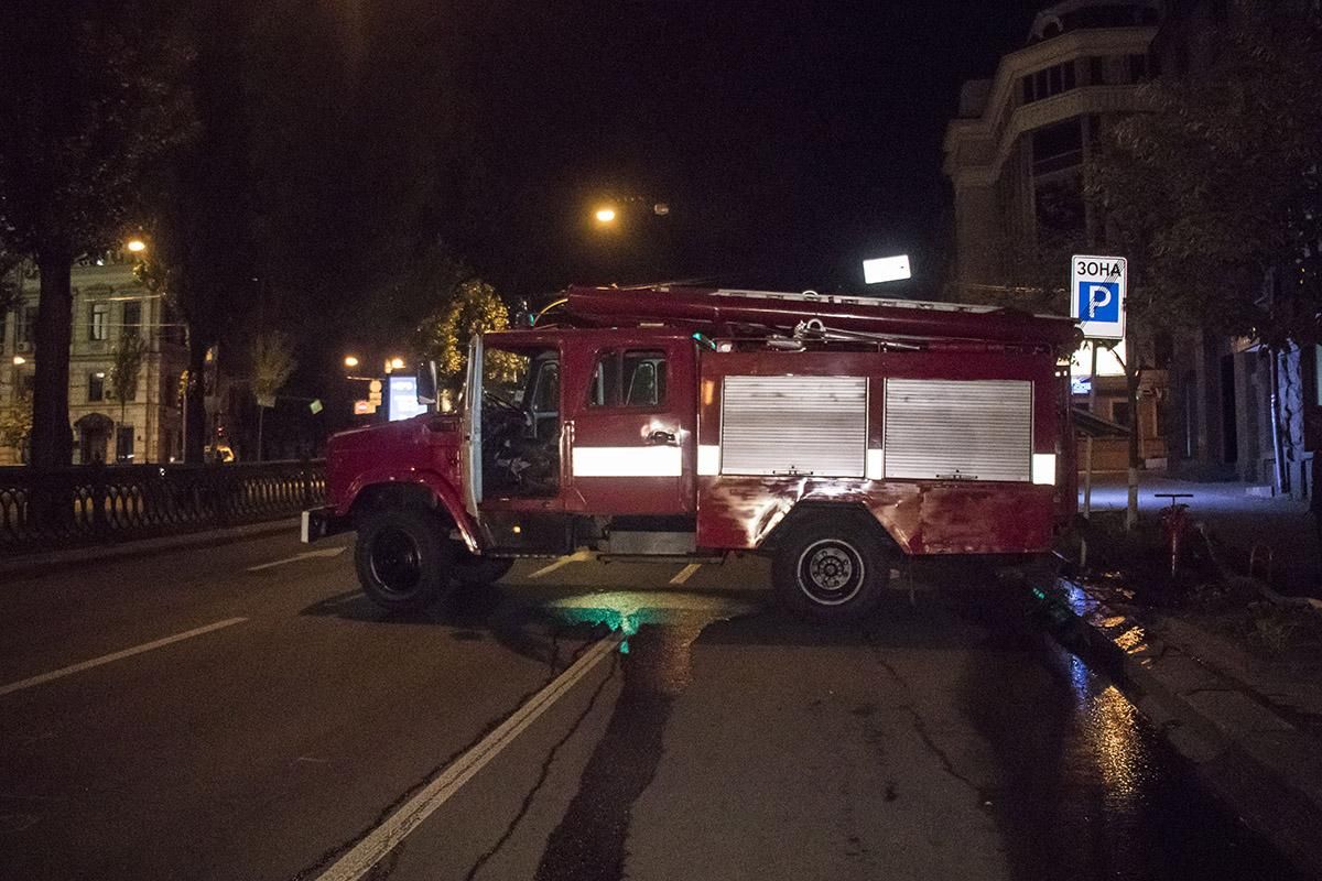 В центре Киева горело бывшее здание гостиницы В центре Киева горело бывшее здание гостиницы