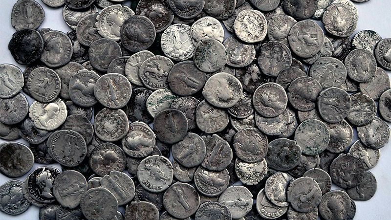 Прикордонники попередили вивезення за кордон монет, яким близько 2 тисяч років Прикордонники попередили вивезення за кордон монет, яким близько 2 тисяч років