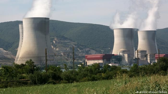 Из-за экстремальной жары во Франции отключили реакторы АЭС