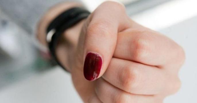 В Одесі група підлітків жорстоко побила дівчинку: відео 18+ В Одесі група підлітків жорстоко побила дівчинку: відео 18+