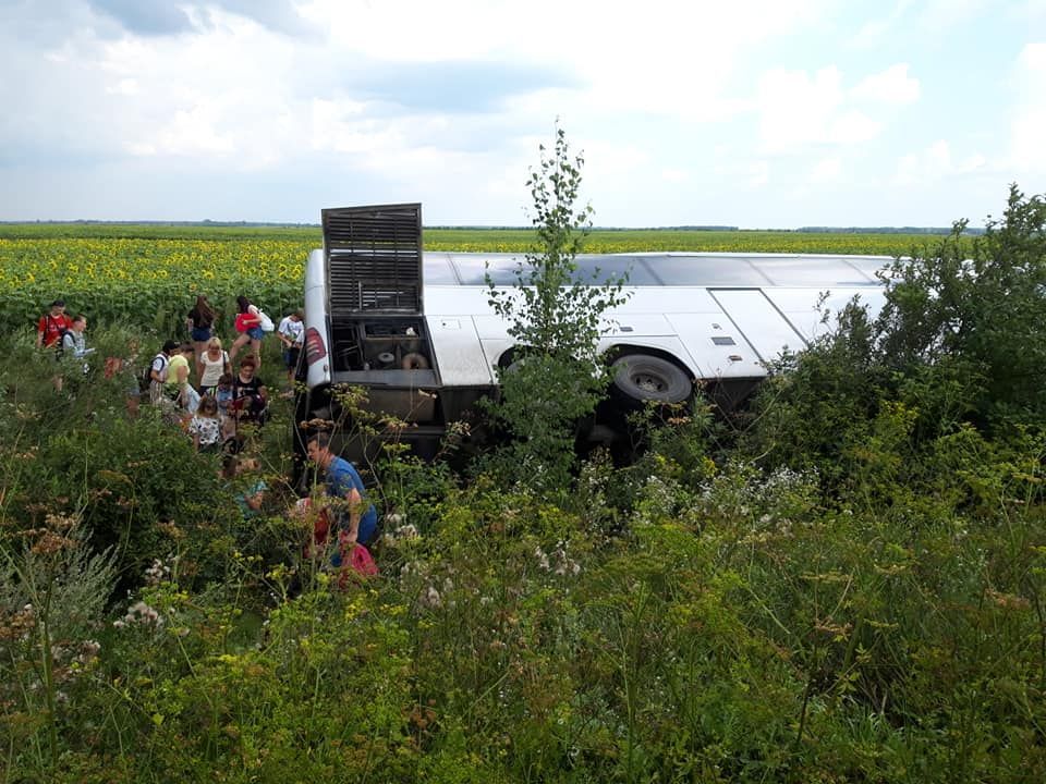 На Волині перекинувся автобус із білоруськими туристами 