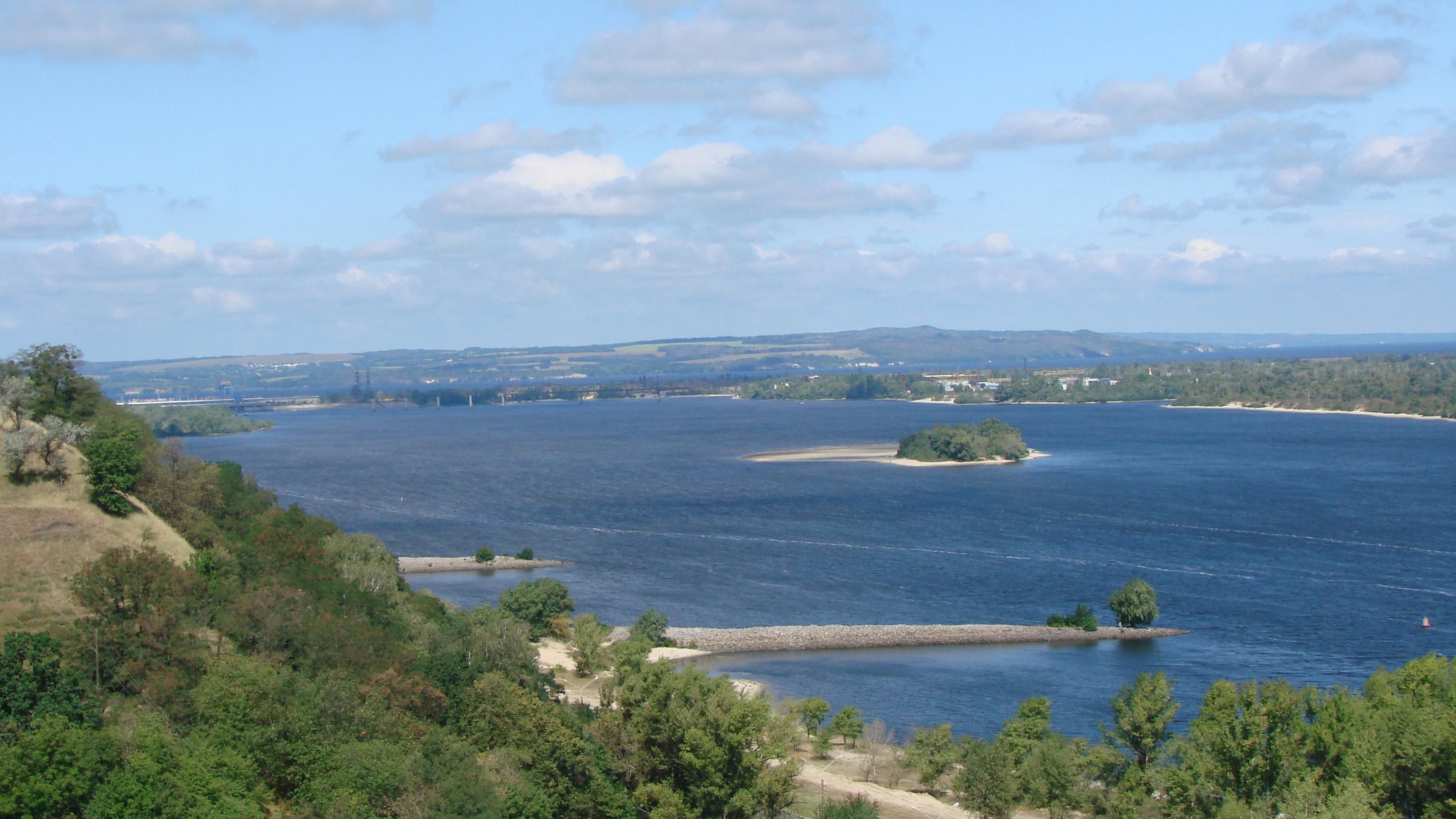 В Черкасской области депутаты запретили купаться в Днепре: известна причина В Черкасской области депутаты запретили купаться в Днепре: известна причина