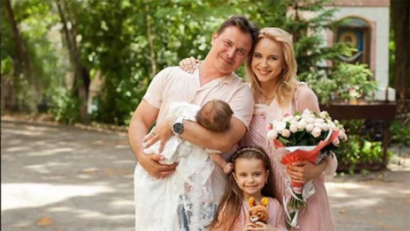 Мої доньки зі мною всюди, – Лілія Ребрик відверто розповіла про материнство
