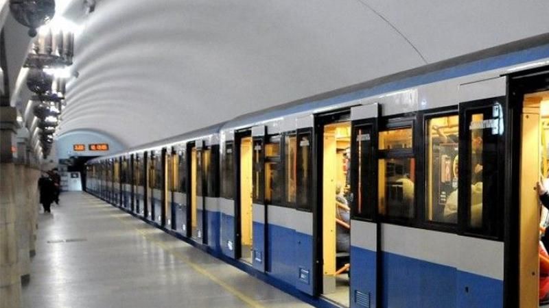 Метро в Киеве возобновило работу после технического сбоя Метро в Киеве возобновило работу после технического сбоя