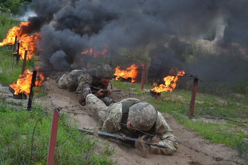 ЗСУ проводять видовищні військові навчання: Міноборони показало фото