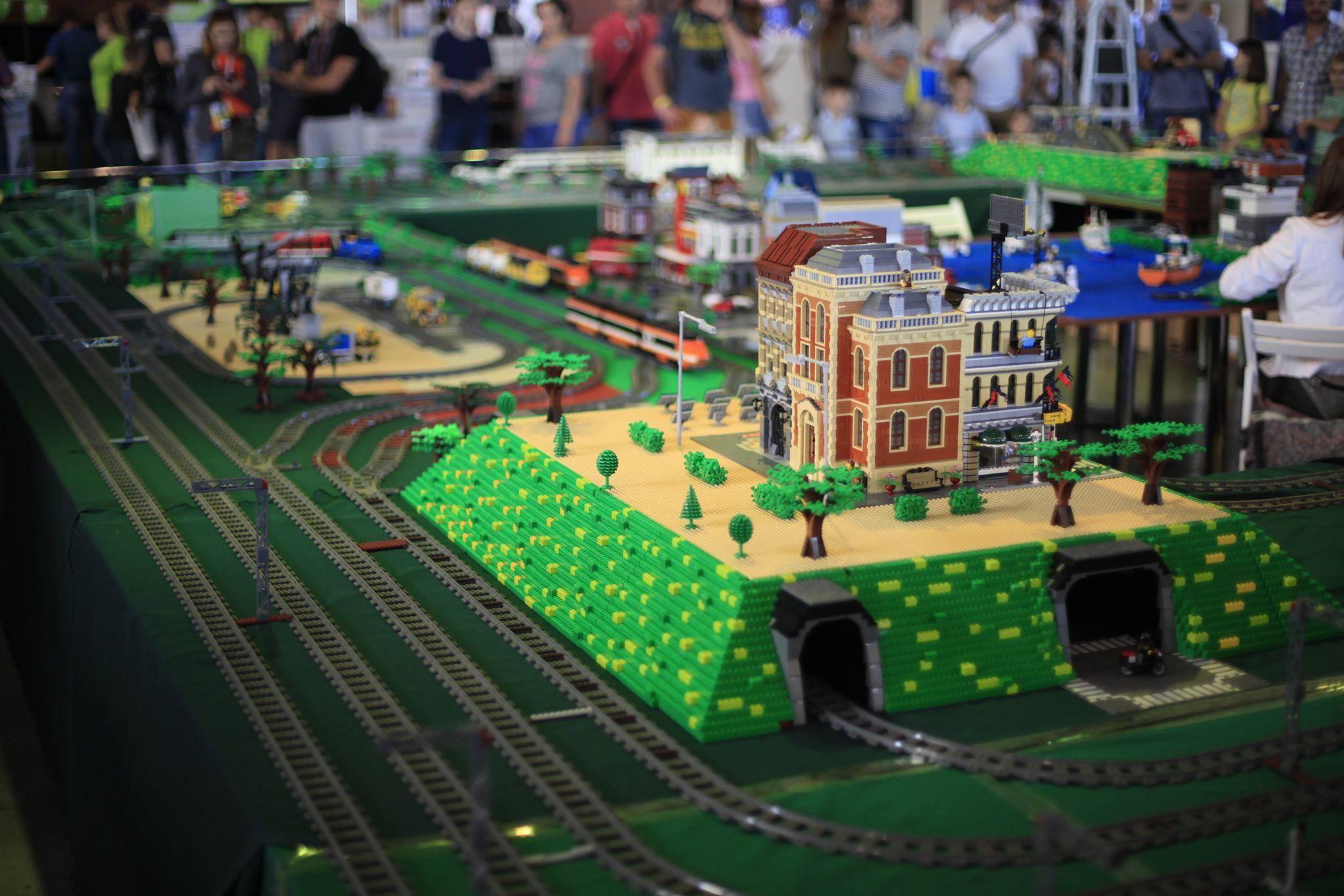 Під час технофесту у Дніпрі збудують з  LEGO Хогвартс, Месників та Зірку Смерті 