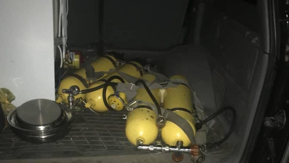 Громадянин Молдови хотів перевезти через український кордон радіаційні акваланги Громадянин Молдови хотів перевезти через український кордон радіаційні акваланги