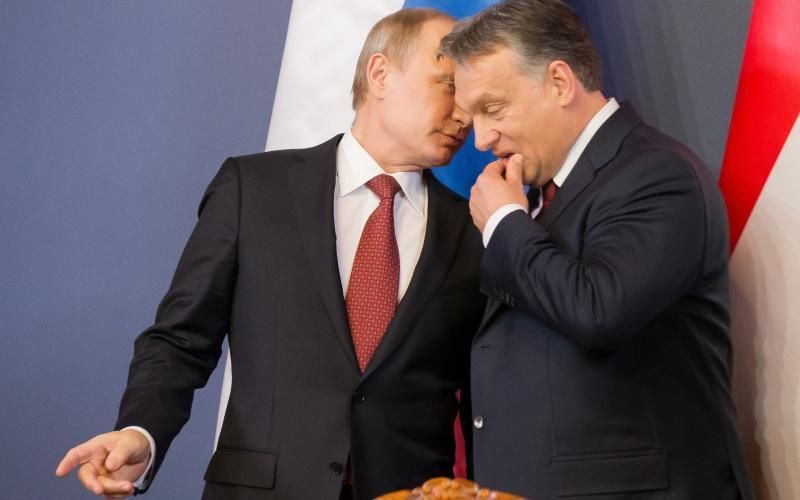 Власть Венгрии борется за деньги Путина