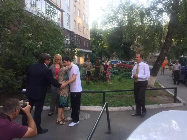Олександр Кольченко зустрівся зі своєю мамою