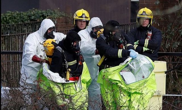 Великобритания подаст запрос в Россию на экстрадицию двух подозреваемых в отравлении Новичком Великобритания подаст запрос в Россию на экстрадицию двух подозреваемых в отравлении Новичком