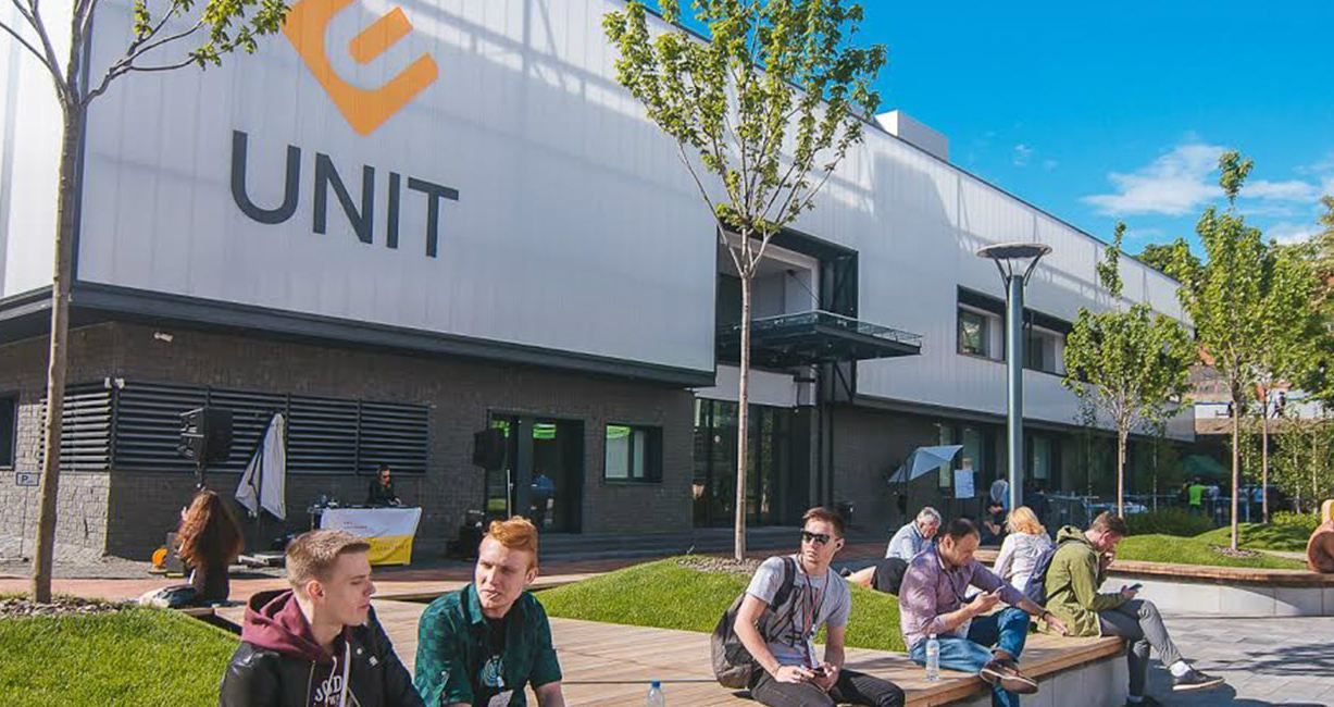 ІT-парк у Києві: чи реально безкоштовно стати програмістом за три роки ІT-парк у Києві: чи реально безкоштовно стати програмістом за три роки