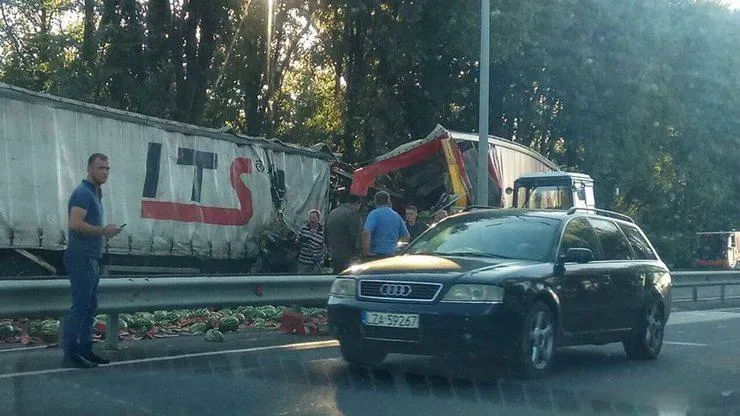 Масштабна ДТП на Вінниччині Масштабна ДТП на Вінниччині