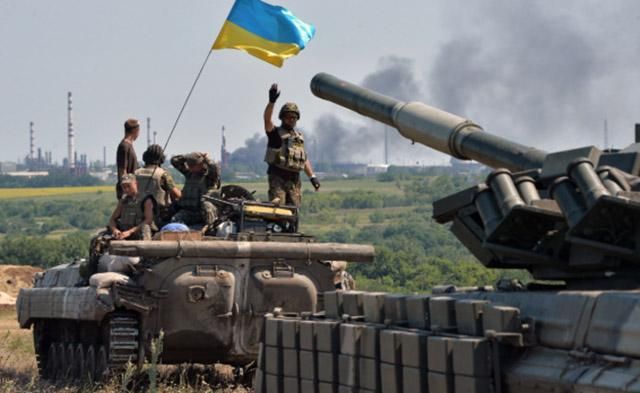 Українські бійці дали жорстку відсіч окупантам на Донбасі: є загиблі і багато поранених Українські бійці дали жорстку відсіч окупантам на Донбасі: є загиблі і багато поранених