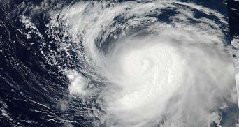 В Японии надвигается мощный тайфун: отменено 40 авиарейсов