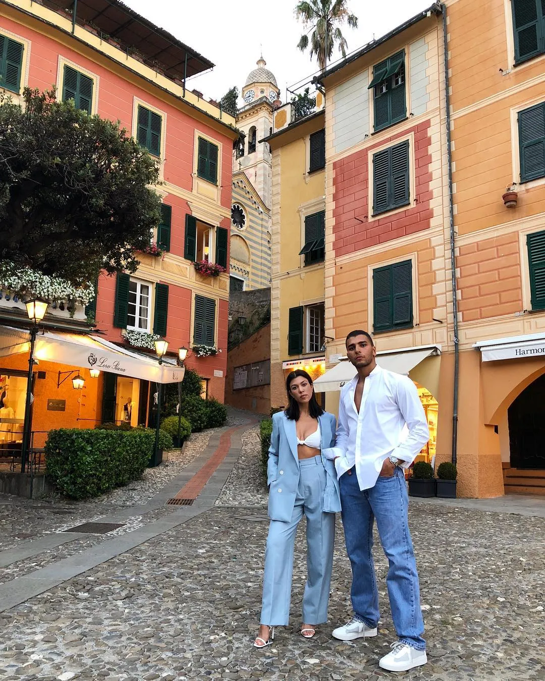 кортні кардашян кортні кардашян