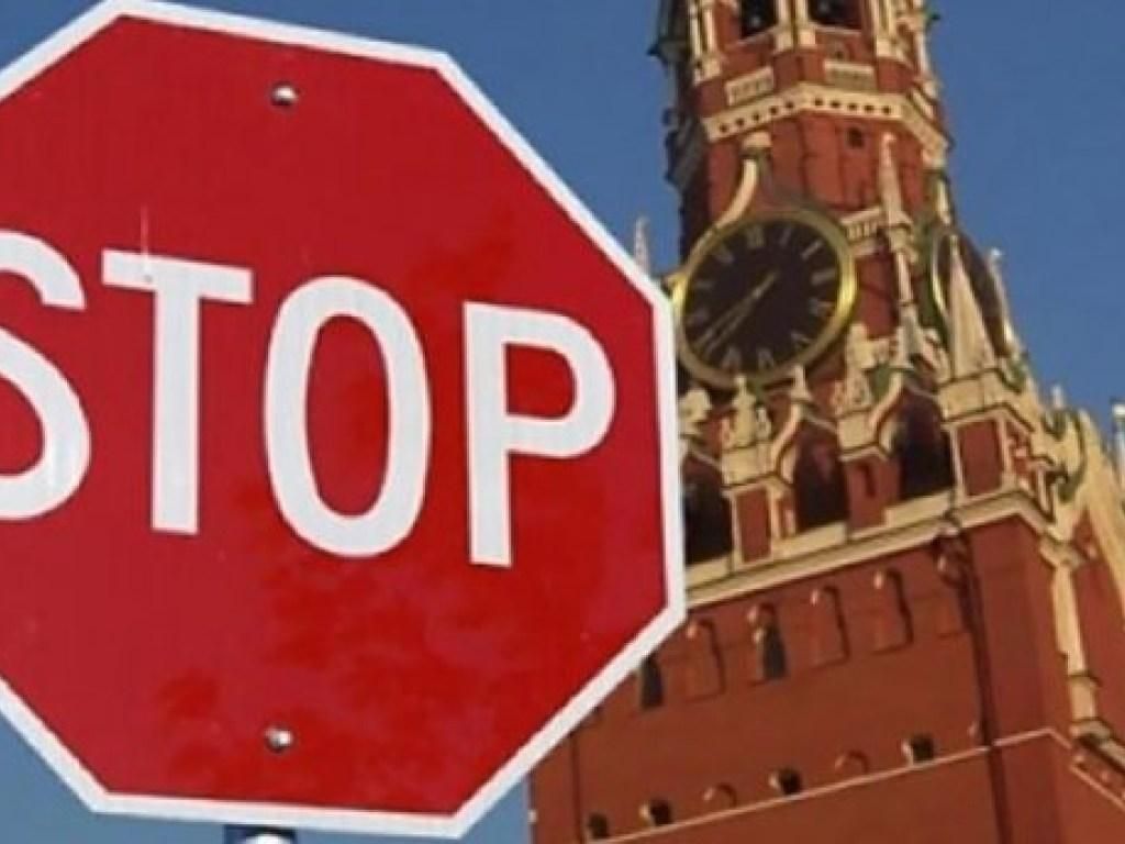 Росія назвала "драконівськими" нові санкції США Росія назвала "драконівськими" нові санкції США