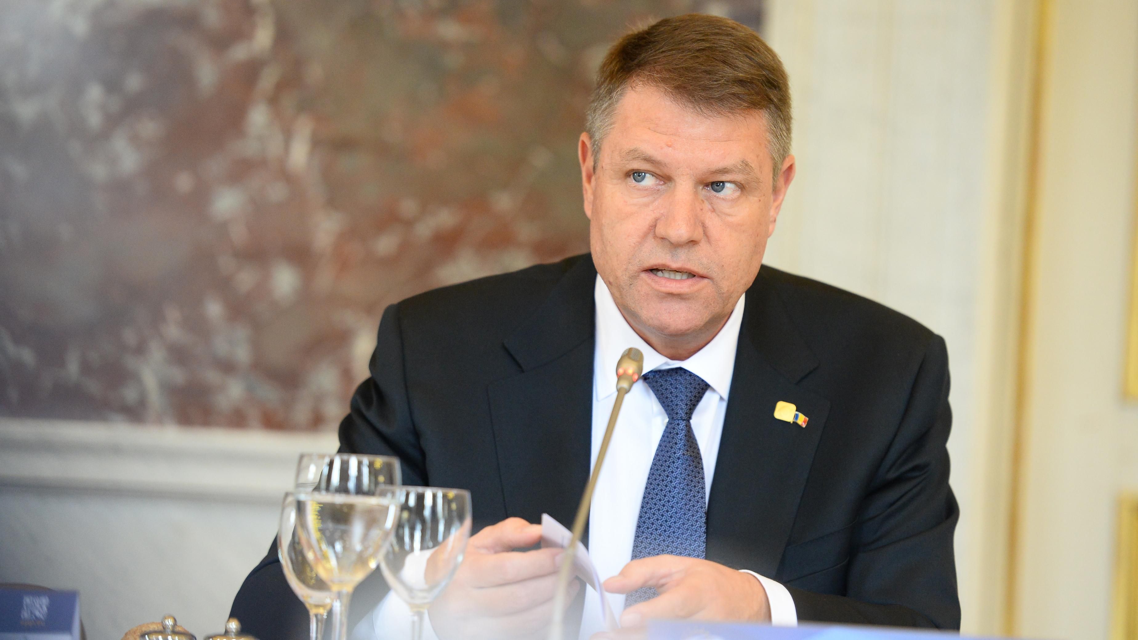 Румунія скоротила бюджет президента Румунія скоротила бюджет президента