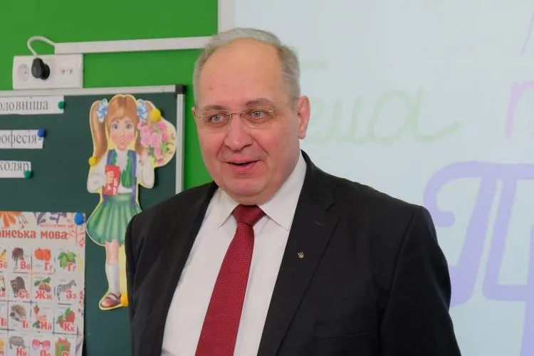 Заместитель министра образования Павел Хобзей Заместитель министра образования Павел Хобзей