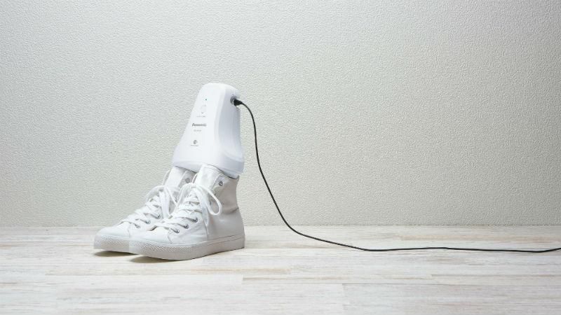 Panasonic разработали устройство, которое борется с неприятным запахом ног Panasonic разработали устройство, которое борется с неприятным запахом ног