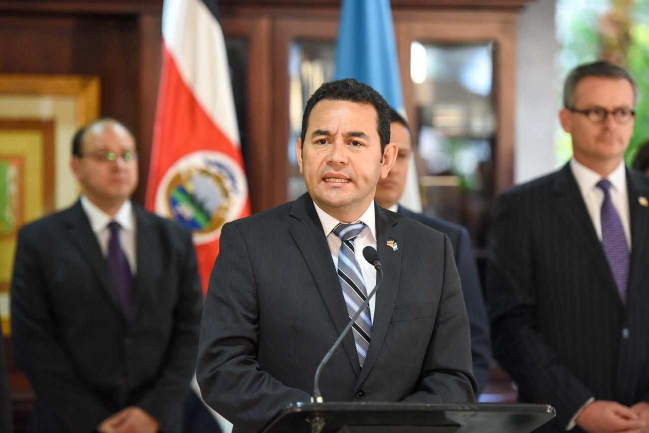 Президент Гватемалы может попасть под следствие за финансовые махинации