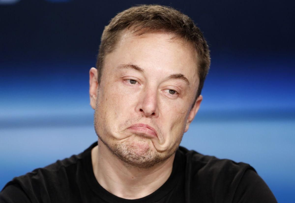 На Илона Маска подали иск в суд владельцы акций компании Tesla