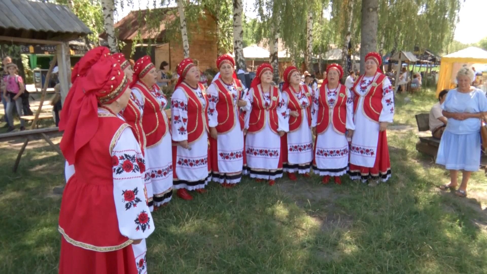 Медовий Спас 2018: у Києві показали унікальні традиції та звичаї