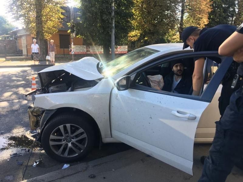 "Ти будеш, як мінімум, трупом": син політика скоїв ДТП і погрожував журналістці "Ти будеш, як мінімум, трупом": син політика скоїв ДТП і погрожував журналістці