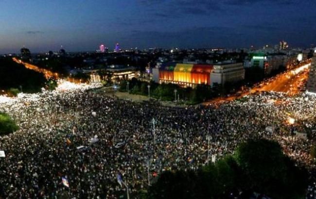 В Румынии третий день продолжаются массовые антиправительственные протесты