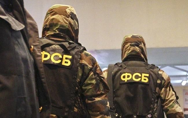 У ФСБ заявили, що затримали українку зі зброєю