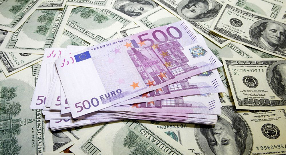 Готівковий курс валют на 13-08-2018: курс долару та євро