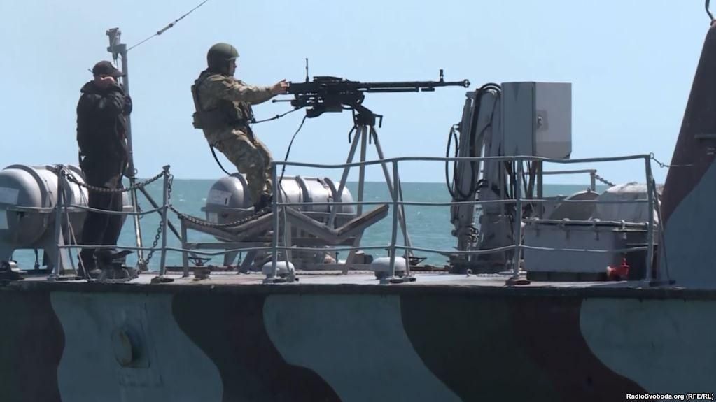 Росія може висадити десант на Азовському узбережжі, – політолог