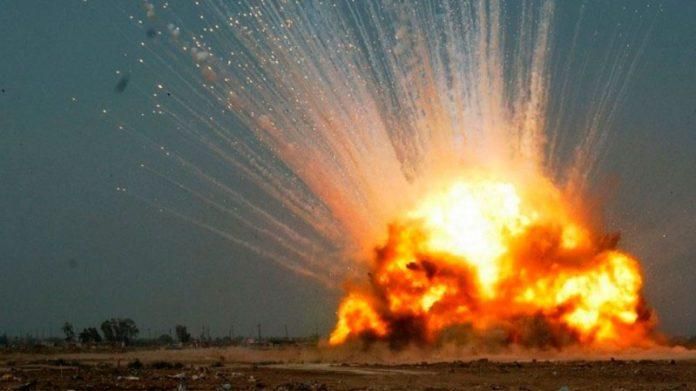 Две тысячи человек эвакуированы в Польше из-за угрозы взрыва Две тысячи человек эвакуированы в Польше из-за угрозы взрыва